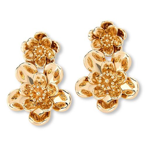 $44 C Wonder by Christian Siriano Flower Drop Earr New CC Wonder by Christian Siriano Flower Drop Earrings The power of bloom! Fortify your fashions with impact-making florals. C Wonder's twinkling, all-metal blossom packs a pretty punch that's bold enou