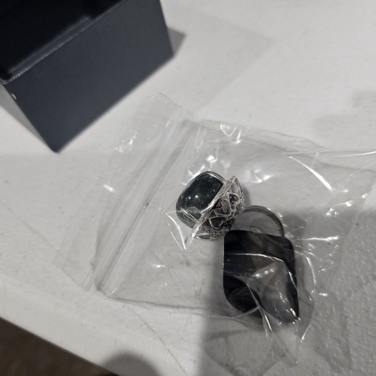 $87 Jay King mine finds labradorite stainless stee New This exquisite ring features a captivating labradorite stone, renowned for its stunning play of colors and mesmerizing optical effects. The stainless steel band is elegantly designed with an intricat