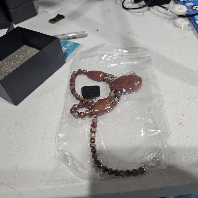 $120 Jay King Carajas Brazilian red stone necklace 888192 New This stunning necklace features exquisite Carajas Brazilian red stones artfully crafted by Jay King. The design showcases a combination of smooth, polished stones in a rich, vibrant red hue, c