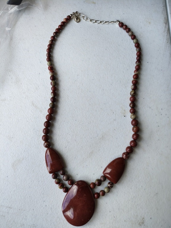 $120 Jay King Carajas Brazilian red stone necklace 888192 New This stunning necklace features exquisite Carajas Brazilian red stones artfully crafted by Jay King. The design showcases a combination of smooth, polished stones in a rich, vibrant red hue, c