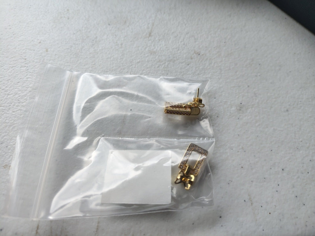 $56 ABSolute by katherine mcfee RECTangle LINK EAR New $56 ABSolute by katherine mcfee RECTangle LINK EARRING Silver sterling silver.