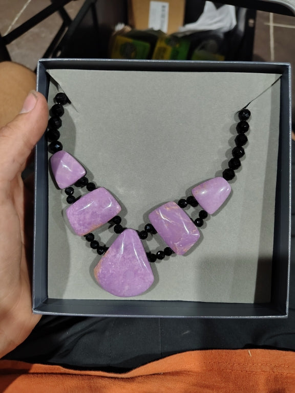 $135 Jay King Phosphosiderite with black chaledonc 861629 New $135 Jay King Phosphosiderite with black chaledoncy beads Reversible Necklace sterling silver Jay King Phosphosiderite with black chaledoncy beads Reversible Necklace sterling silver.