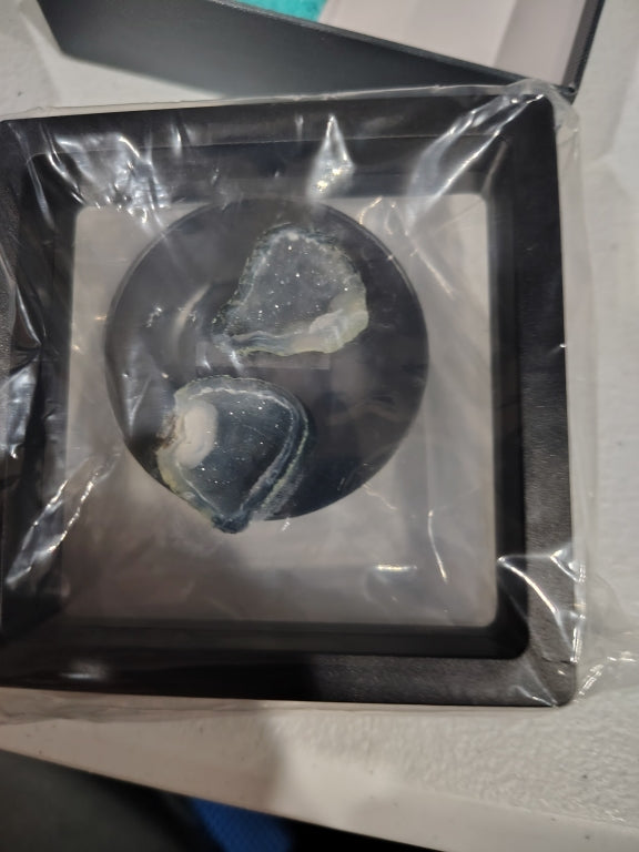 $64 Jay King Geode specimen Dark Float Frame 862132 New $64 Jay King Geode specimen Dark Float Frame stlyes and colors will vary.