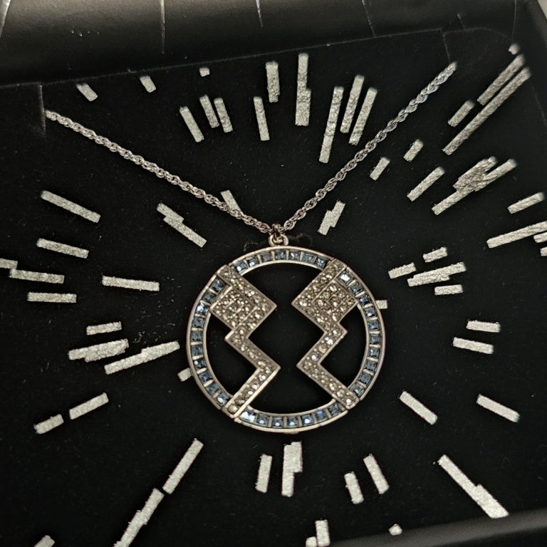 $150 Disney Star Wars RockLove Ahsoka Tano Crystal New 876318 $150 Disney Star Wars RockLove Ahsoka Tano Crystal Sterling 18" Necklace Star Wars RockLove Ahsoka Tano Crystal Sterling Silver 18" Necklace Flaunt your dedicated fandom with this sparkling