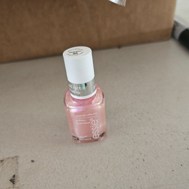 $200 Essie Gel Couture Long-Lasting      Nail Polish collection set.