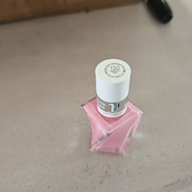 $200 Essie Gel Couture Long-Lasting      Nail Polish collection set.