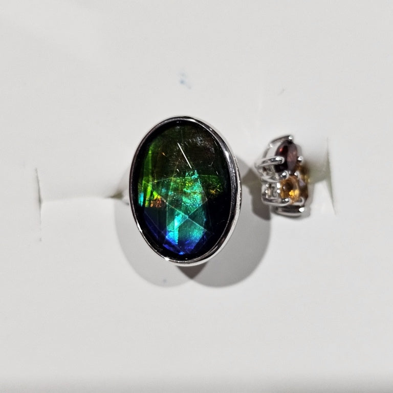 $550 Canadian Ammolite Sterling Silver 14X10 OVAL New 864273 $550 Canadian Ammolite Sterling Silver 14X10 OVAL RING size 6
