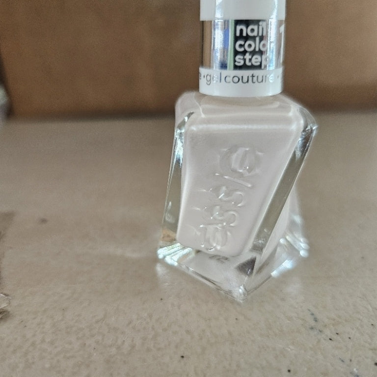 $200 Essie Gel Couture Long-Lasting      Nail Polish collection set.