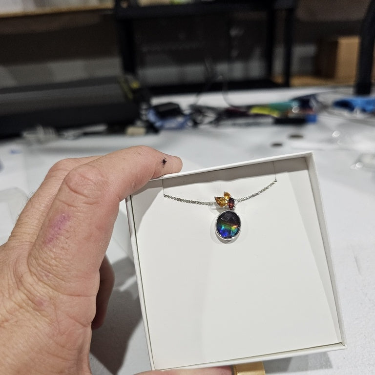 $500 CANADIAN AMMOLITE 12x10 Oval Pendant NECKLACE New 864272 $500 CANADIAN AMMOLITE 12x10 Oval Pendant NECKLACE