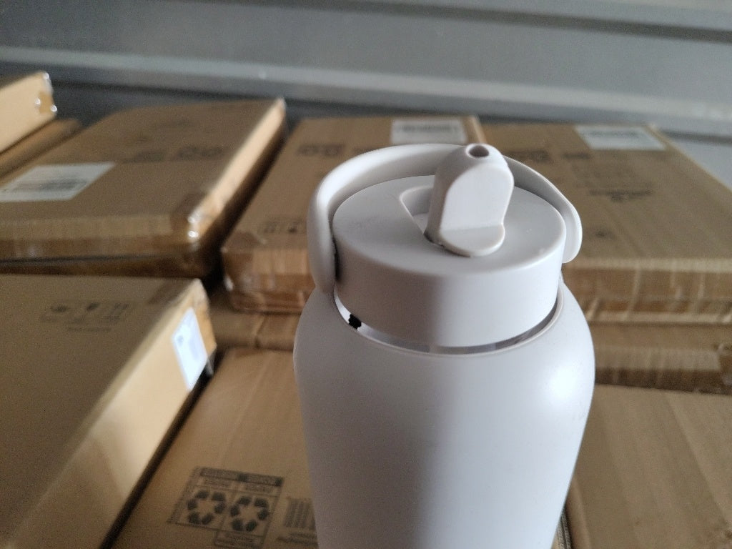 New $42 Bink 36 oz. Big Bottle with Flip Cap bone color