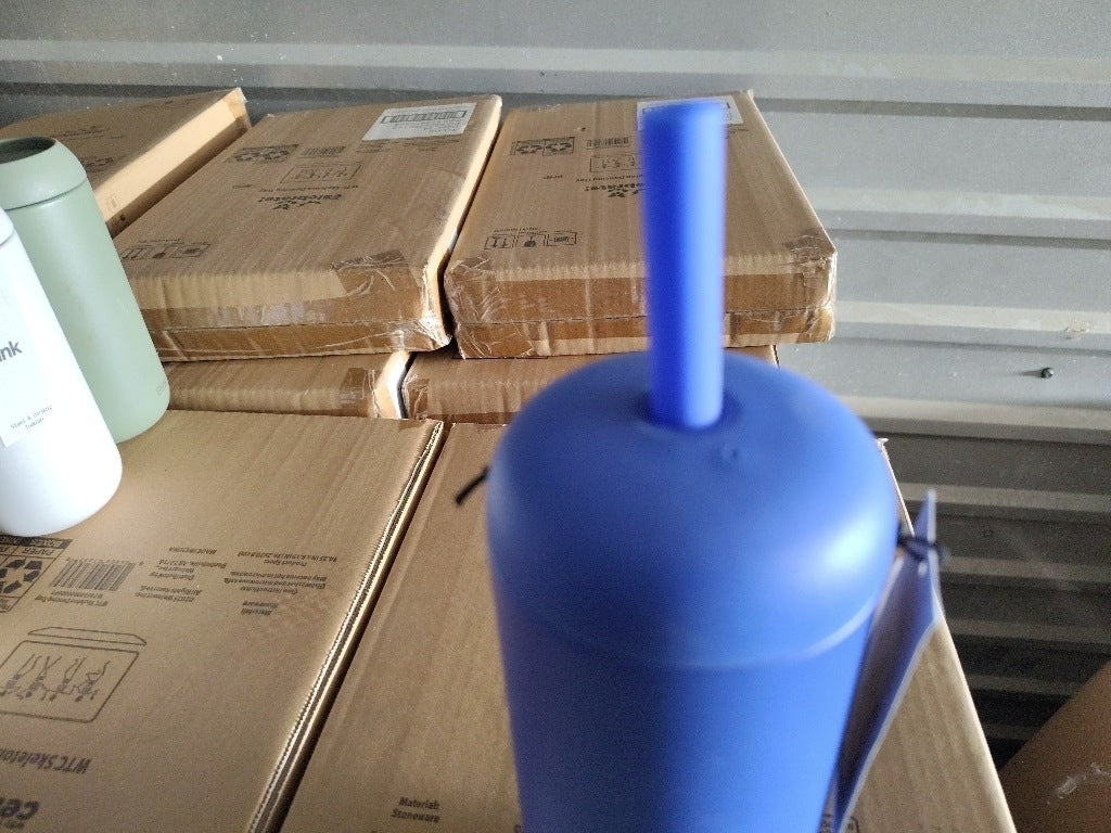 New $28 Bink 21 oz. Straw Tumbler cobalt blue